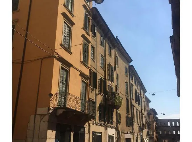 Porta Borsari Relais