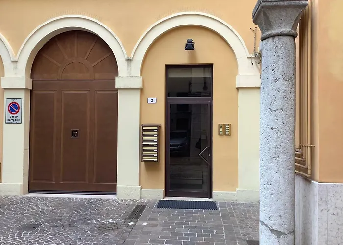 Porta Borsari Relais