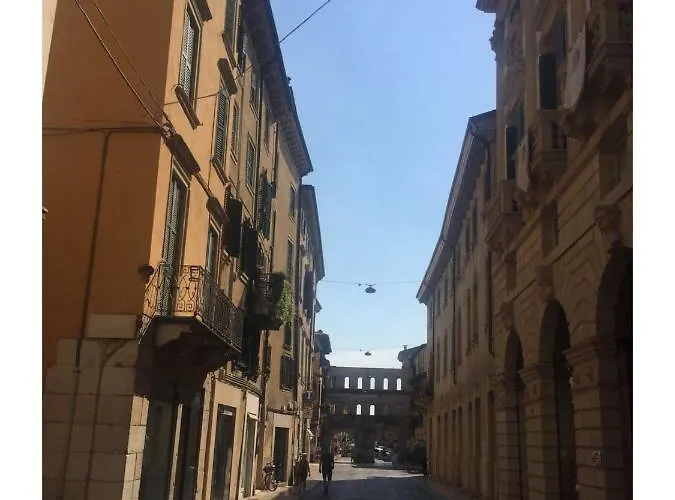 Porta Borsari Relais Pensión