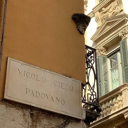 Porta Borsari Relais Pensión Verona