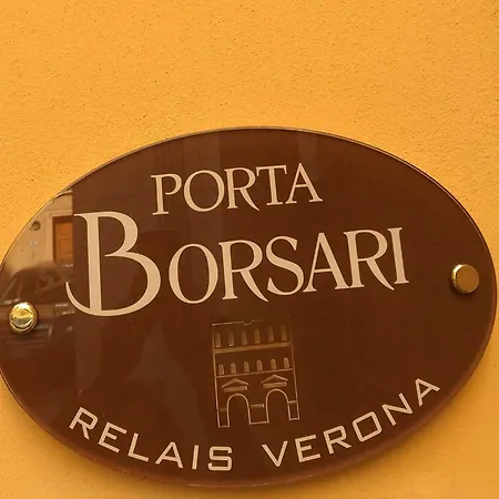 Porta Borsari Relais Pensión *
